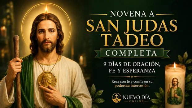 San Judas Tadeo sosteniendo una llama sagrada rodeado de luz celestial y ambiente espiritual.
